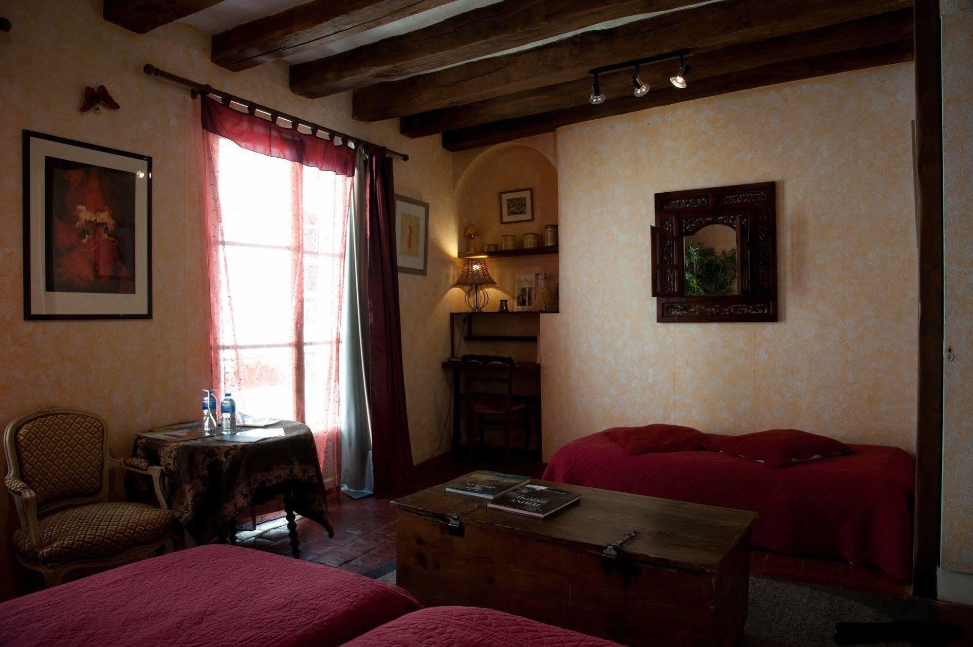 La Demeure Saint-Ours Bed & Breakfast โลช ภายนอก รูปภาพ